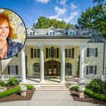 reba mcentire farm