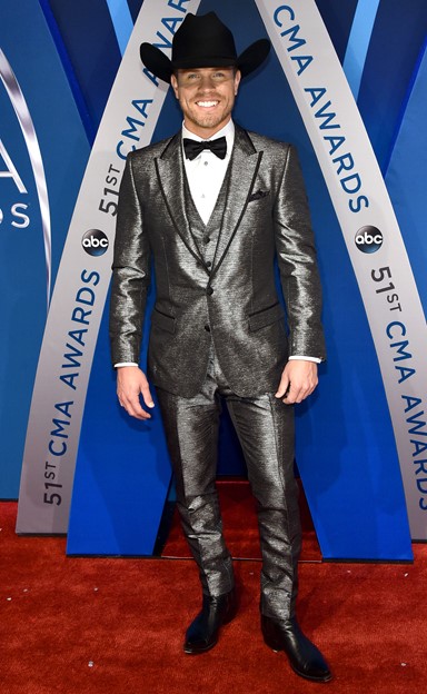 cma awards fashion dustin lynch