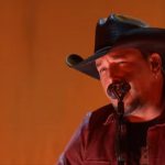 jason aldean drowns the whiskey cmt music awards