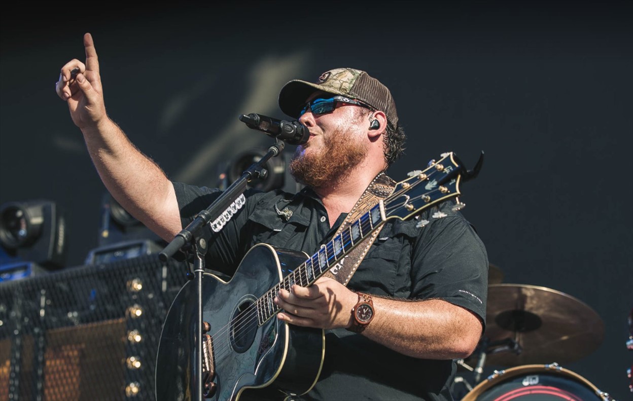 luke combs 2019 tour