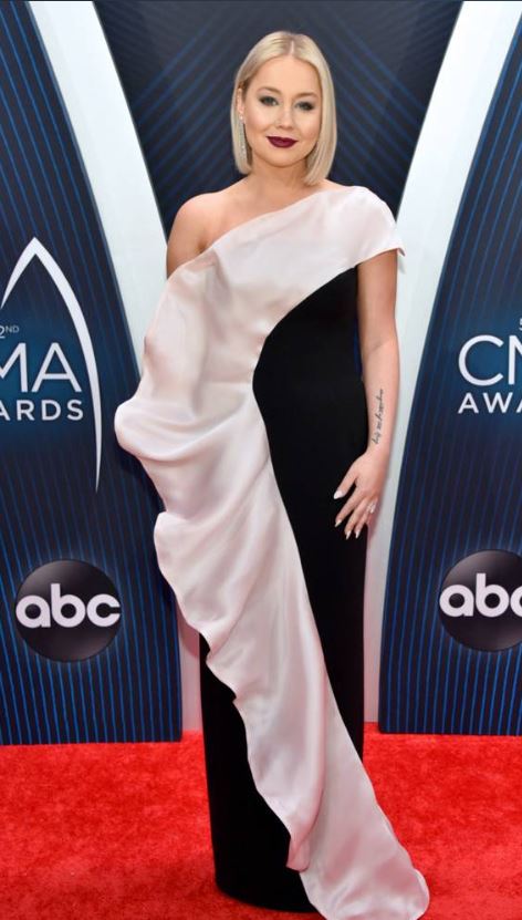 2018 CMA Awards: Country Music's Jaw-Dropping Fashion Parade [Photos]