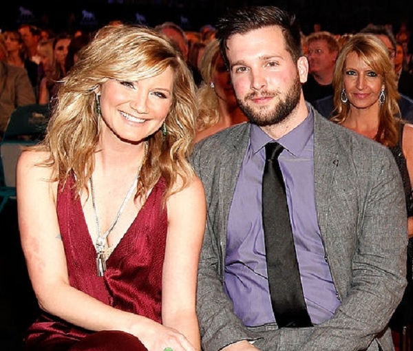 Jennifer Nettles, Todd Van Sickle