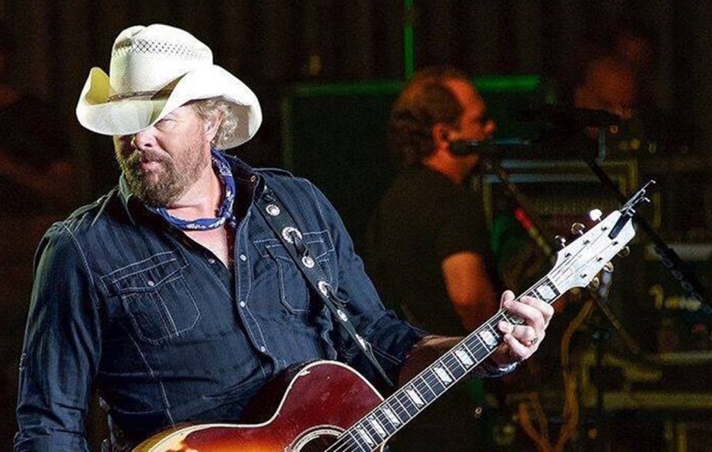 Toby Keith I Love this Bar (music video and song details)
