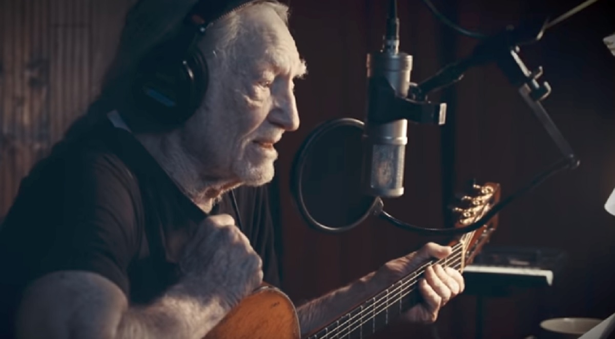 Willie Nelson 7 Year ITch