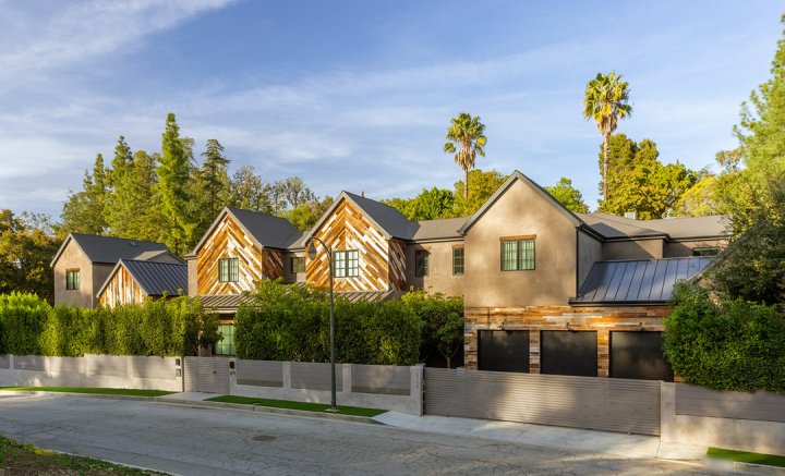 Kelly Clarkson's California Home