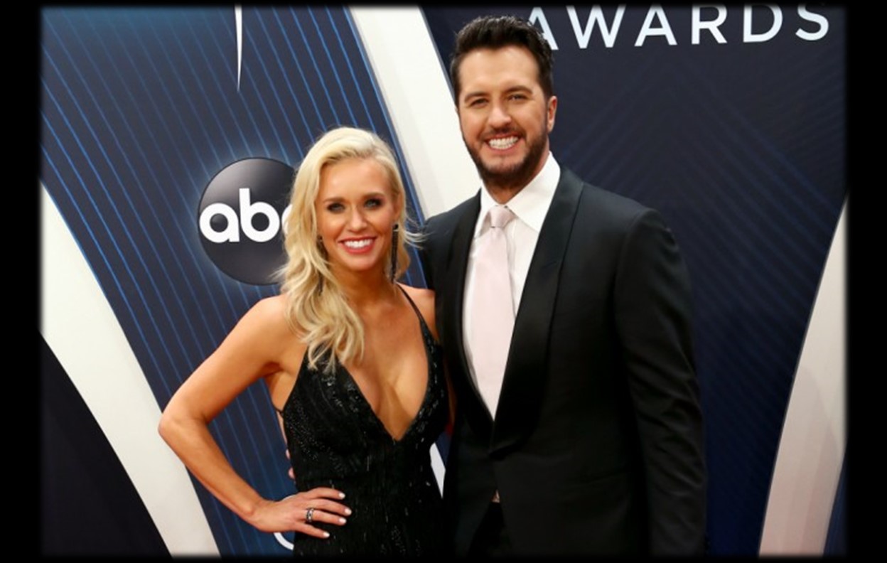 Caroline Bryan Is A Fan Of Luke Bryan S Down To One Videos Lyrics Flipboard