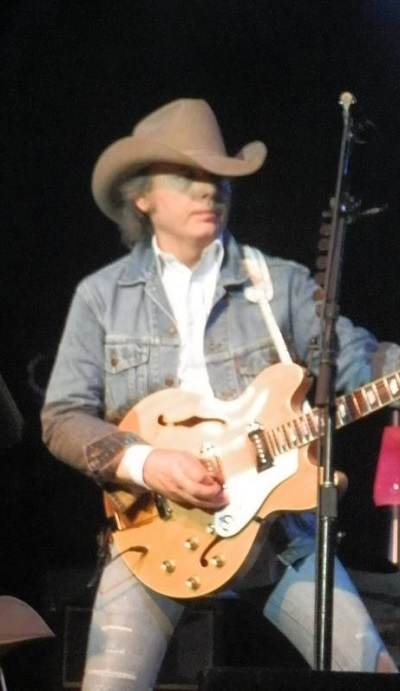 Dwight Yoakam 