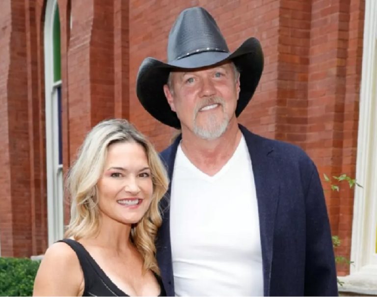 Get to Know Trace Adkins' Wife, Victoria Pratt [Pics]