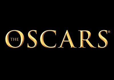 Hollywood analysts think that the Oscars’ Best Picture Award is now a 3-way race between Lincoln, Silver Linings Playbook, and, since